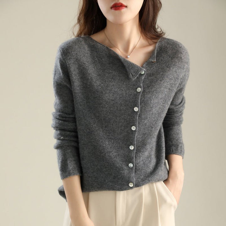 Céleste Bouchard Élégante Knit Sweater - Intofa