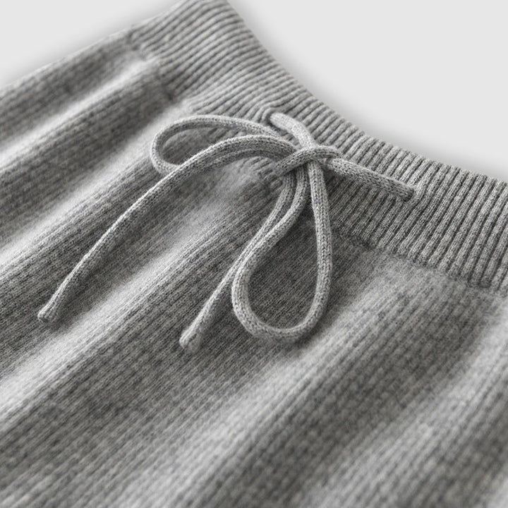 Céleste Bouchard Luxurious Cashmere Pants - Intofa