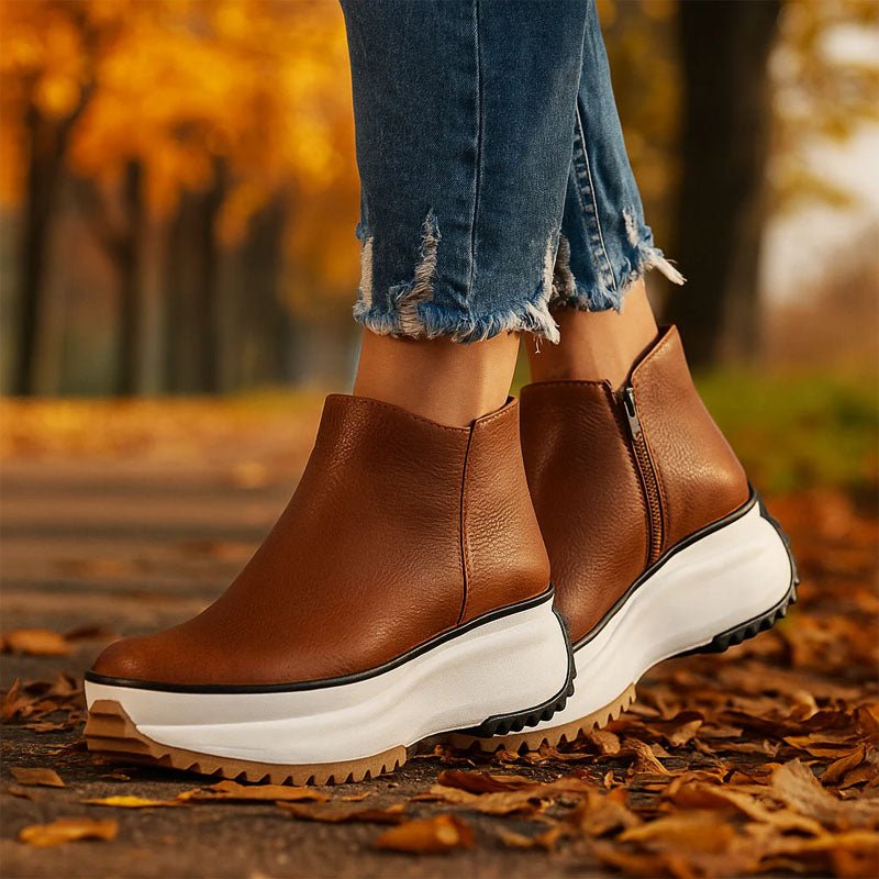 Chloé Rousseau Chunky Sole Ankle Boots - Intofa