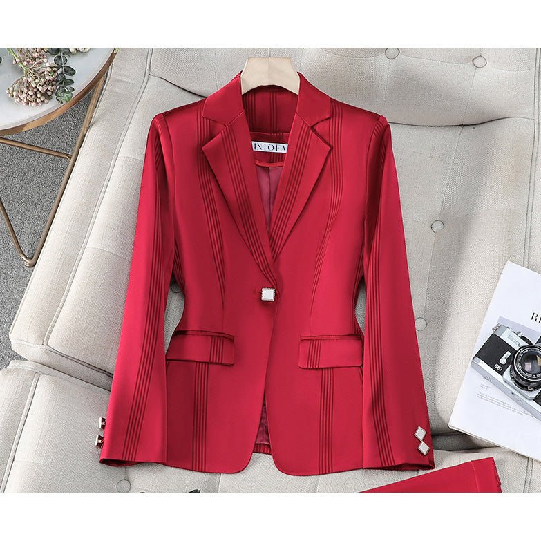 Chloé Rousseau Regal Poise Set - Intofa
