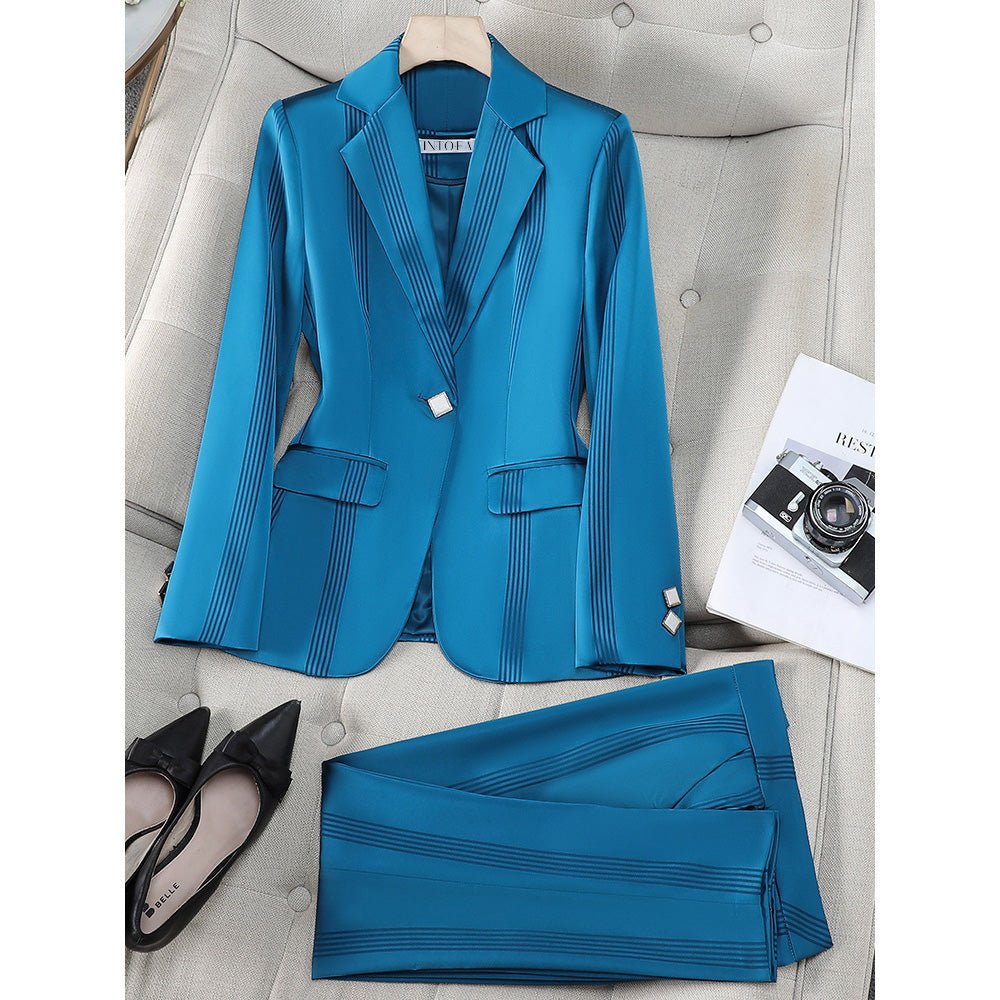 Chloé Rousseau Regal Poise Set - Intofa