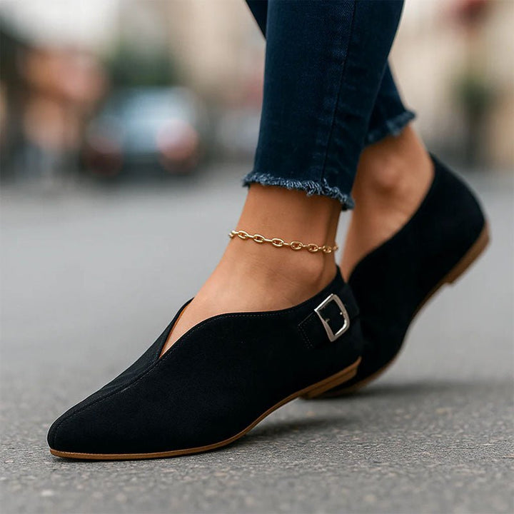 Chloé Rousseau Suede V - Cut Pointed Flats - Intofa
