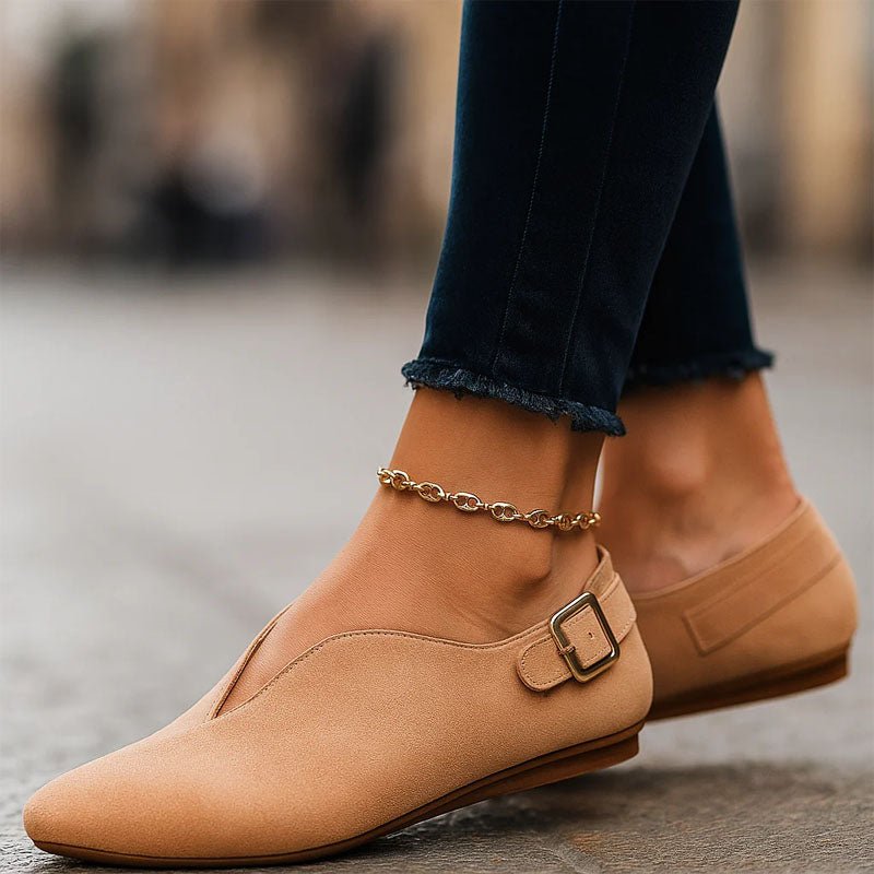 Chloé Rousseau Suede V - Cut Pointed Flats - Intofa