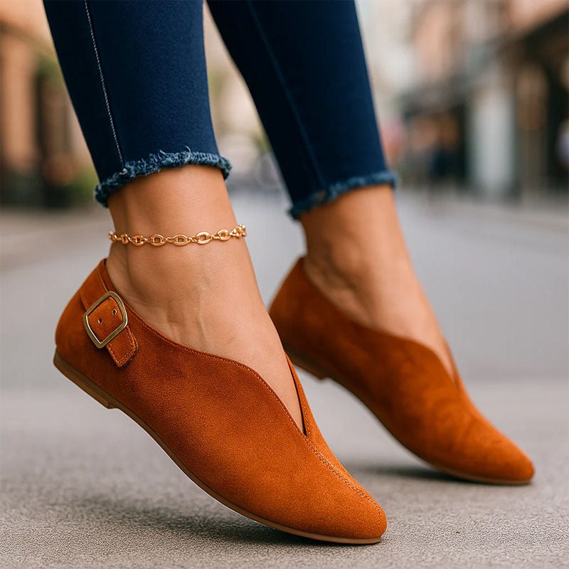 Chloé Rousseau Suede V - Cut Pointed Flats - Intofa
